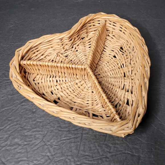Other - Heart Shaped Divided Vintage Basket